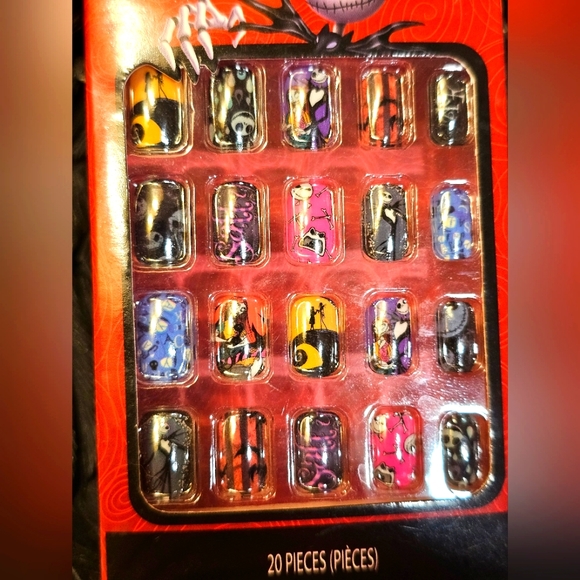 NEW IN BOX Press on Glue on Nightmare before Christmas Jack Skellington Nails - Picture 4 of 6